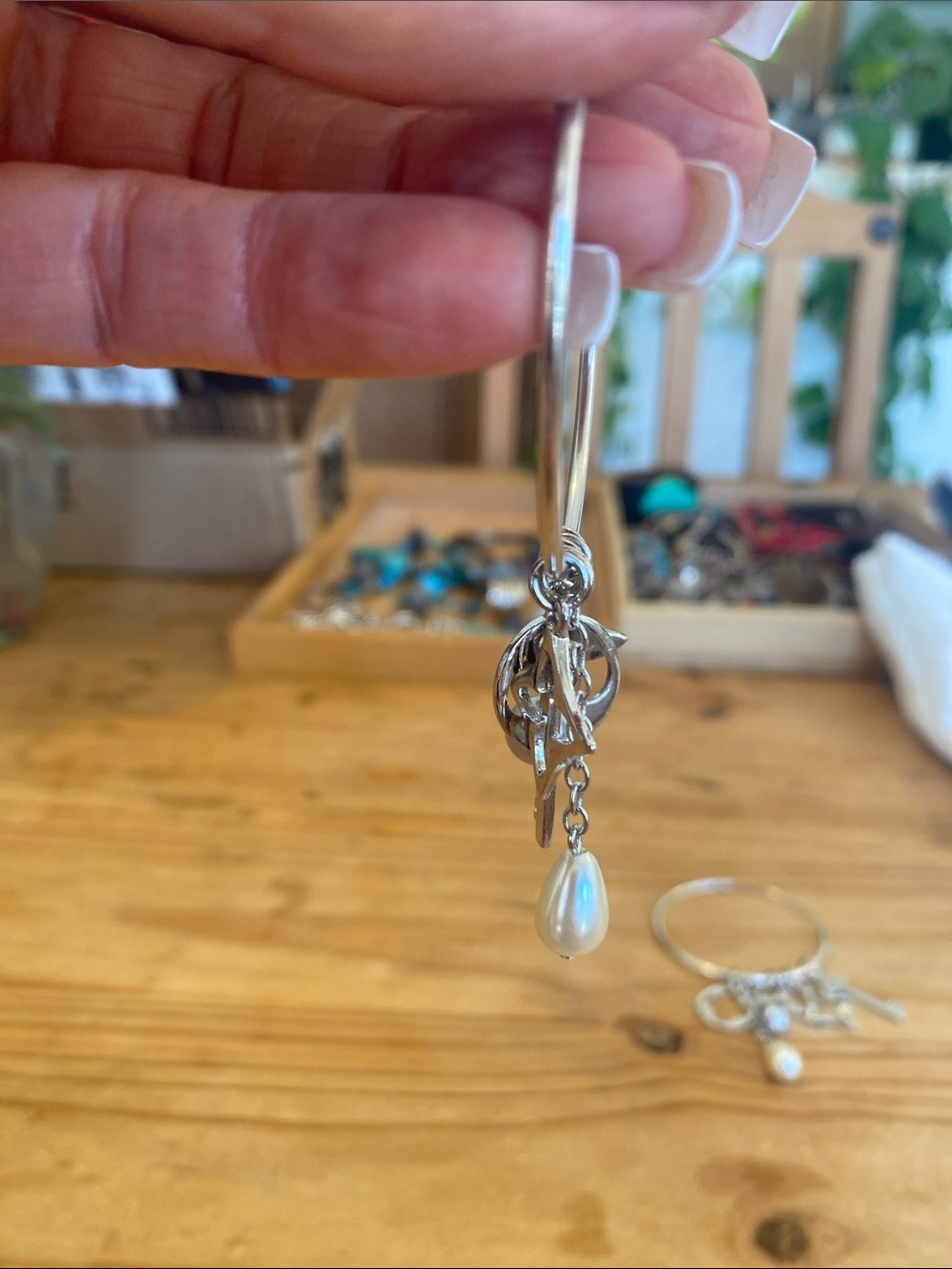 🎉 UPCYCLED LOUIS VUITTON EARRINGS! - Picture 4 of 7